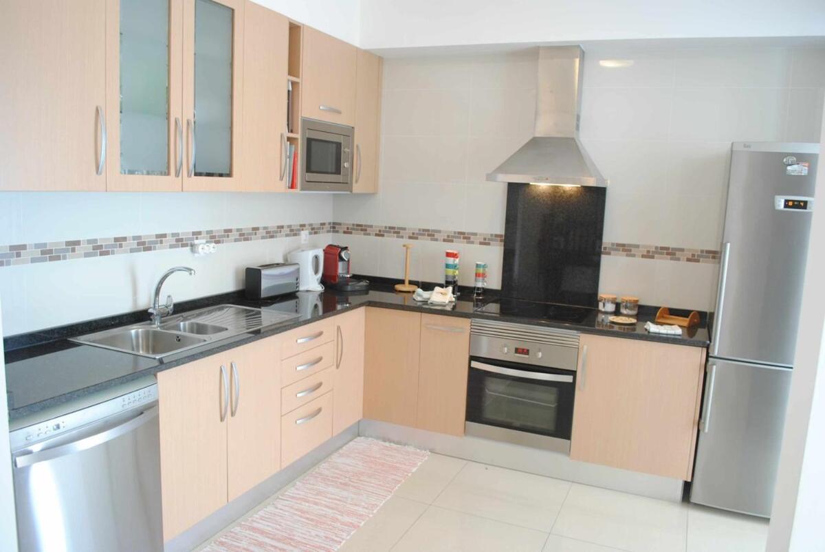 Vila Rosa - Renovated House Overlooking The Sea Hotel ฟุงชาล ภายนอก รูปภาพ